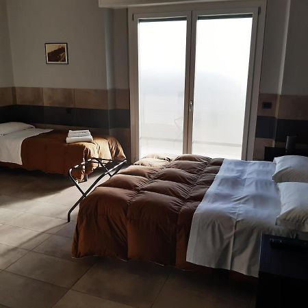 La Montrucca Camere Caselle Torinese Bagian luar foto